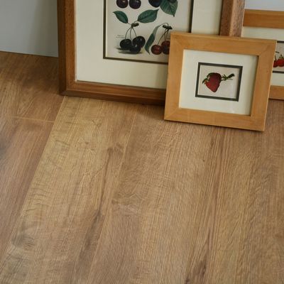 Mehrfarbige 12 mm Klickschloss EIR Oberfläche wasserdichte Holzlaminatböden