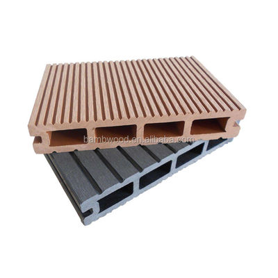 Umweltfreundliche Holz-Kunststoff-Verbunddecken mit modernem Design von Everjade
