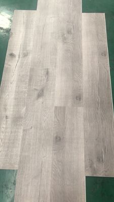 Einfache Farbe Spc-Klick-Boden aus 100% Neuen Materialien für eine einfache Installation