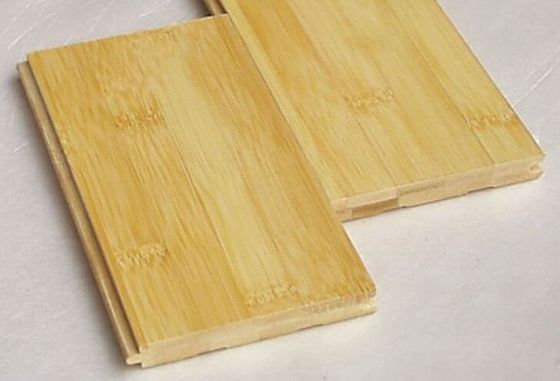 Verwandeln Sie Ihren Raum mit einem wasserdichten Laminatboden