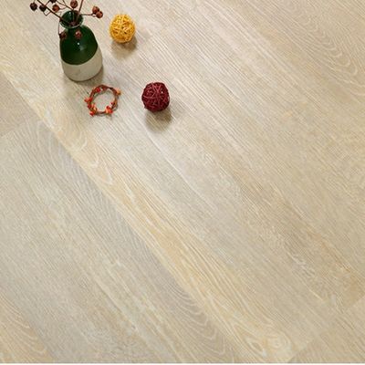 Büroholz wie selbstklebende Vinyl-PVC-Kunststoffböden mit geprägtem Design