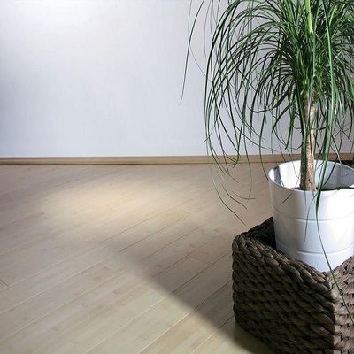 Hohe Dichte 0,72 g/cm3 Natürliche Farbe Dasso Schalldichtes Thermo Teak Schaumstoff Bambus Fußboden