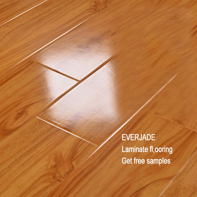 11 mm Schnellschritt Klassen D8303 Soft Edge Laminat Fußboden für Online-Technischen Support