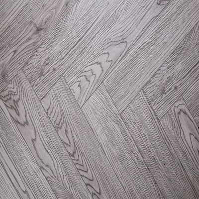 Dauerhafte Kapazität Dichte 12 mm Holzkorn-Laminatboden mit Heringbone-Muster