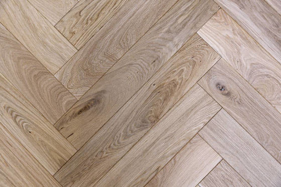 8mm 10mm 12mm AC4 HDF Aufgestickte Oberfläche Laminat Holzboden mit und deutsche Technologie