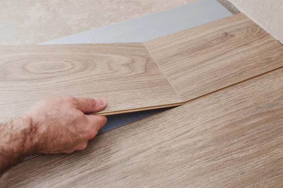 8 mm 12 mm wasserdichtes HDF MDF Matte Laminatboden TAP GO Rechtswinkel U-Rohr-V-Rohr