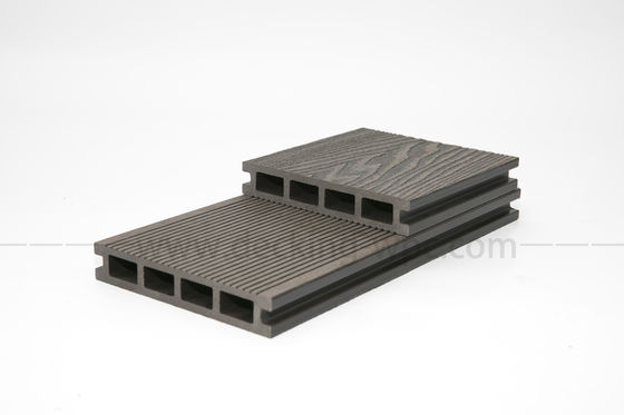 10,3%-1,4% Dichte Shanghai Ladehafen 3D-Tiefe Prägte Composite WPC Decking Boards