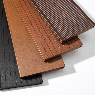 Wasserdichte Bambusdecking für Gartenzüge und Korridore 130 mm Breite Distressed Design