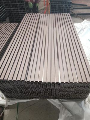 Holz-Kunststoff-Verbundwerkstoff-Dekorationswandplatten mit hochwertiger 3D-WPC-Bedeckung