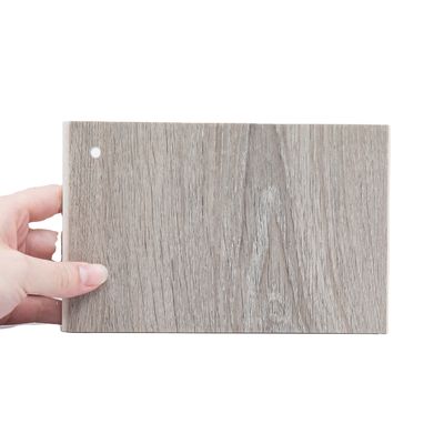 100% wasserdicht 4mm 5mm 6mm Vinylholzplatten Holzkorn Spc Bodenbelag Vinyl Bodenbelag für Zuhause