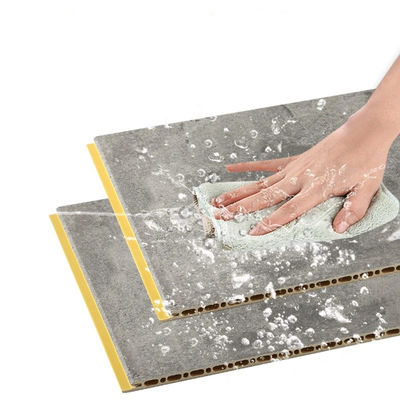 Wanddekoration im Innen- und Außenbereich Moderne Kunst aus zusammengesetzten Holzplatten für Innenarchitektur