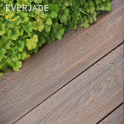 Außenbereich mit Everjade Cool Temp Piso Y Muro Desing B 1 PVC Decking