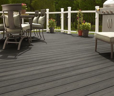 Doppelte Oberflächenbehandlung WPC-Decking 18 mm über der Dicke für Park Balkon Garten