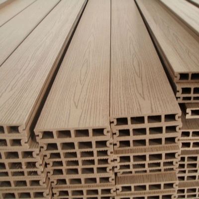 Rissbeständige Co-Extrusion wpc-Deck-Voyage-Verbunddeckung mit 12 Farbauswahlen