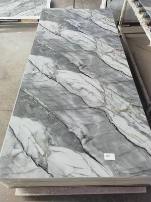 Wasserdichtes hochglänzendes PVC-Wandbildschirm aus künstlichem Stein UV-Marmorfurnier für den Haushalt