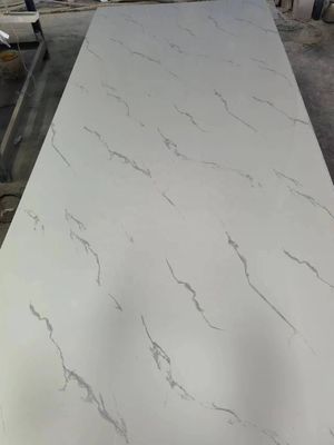 Wasserdichtes hochglänzendes PVC-Wandbildschirm aus künstlichem Stein UV-Marmorfurnier für den Haushalt